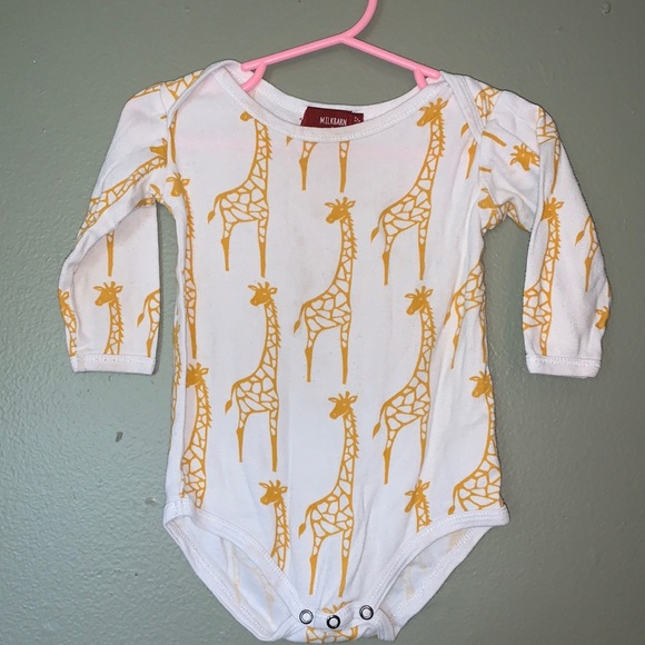 Milkbarn Other - Giraffe onesie 🦋 6 for $20 baby